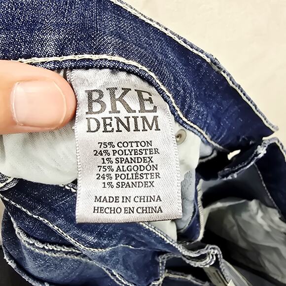 BKE Buckle Mason Tapered Leg Jeans Mens 42x31 Blue Stretch Denim Whiskers 42R - Picture 6 of 15